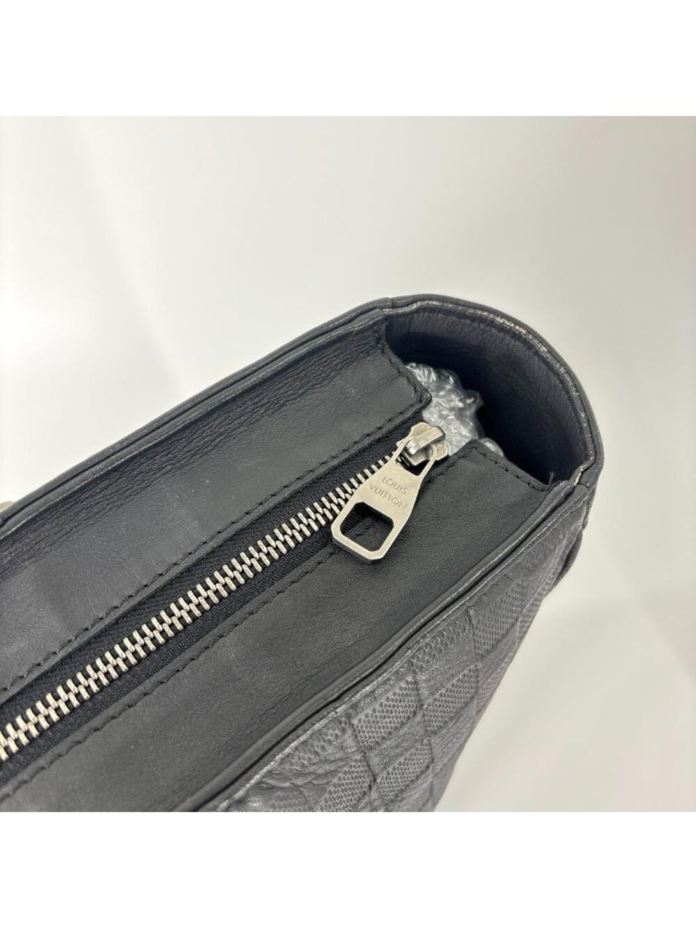Louis Vuitton Damier Infini Tadao GM Business Tote - Picture 8 of 14